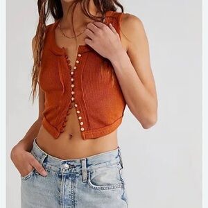 Free People Mabel Rust Button-Up Crop Tank Top.  EUC